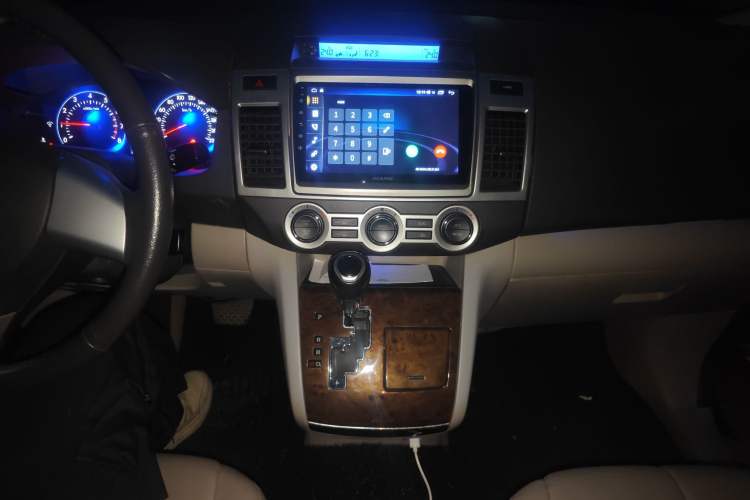 Used Mazda Mazda 8 2013 2.5L Ultimate Edition