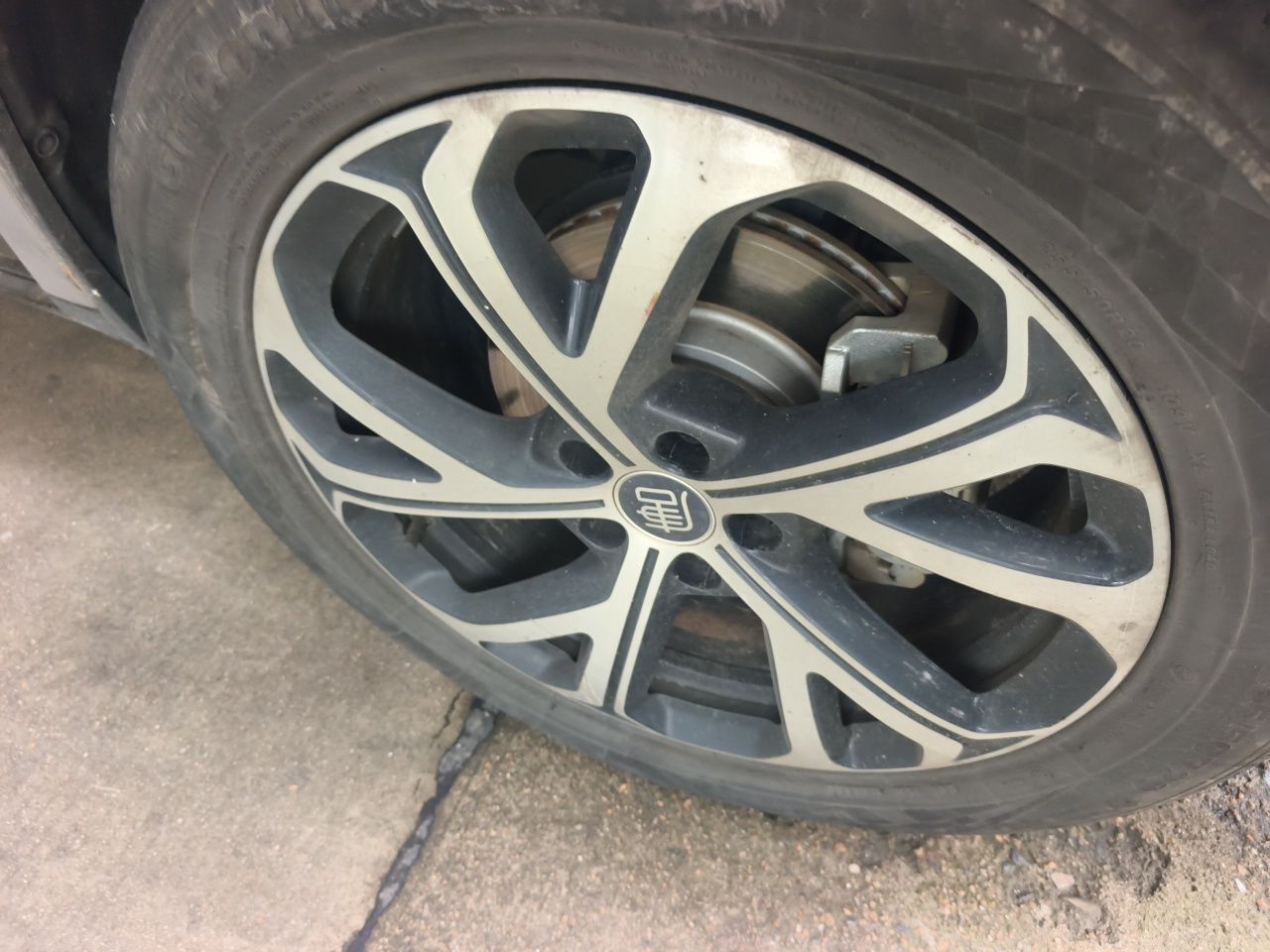 BYD Tang New Energy 2024 DM-i Glory Edition 112KM Flagship Model — снимка 8