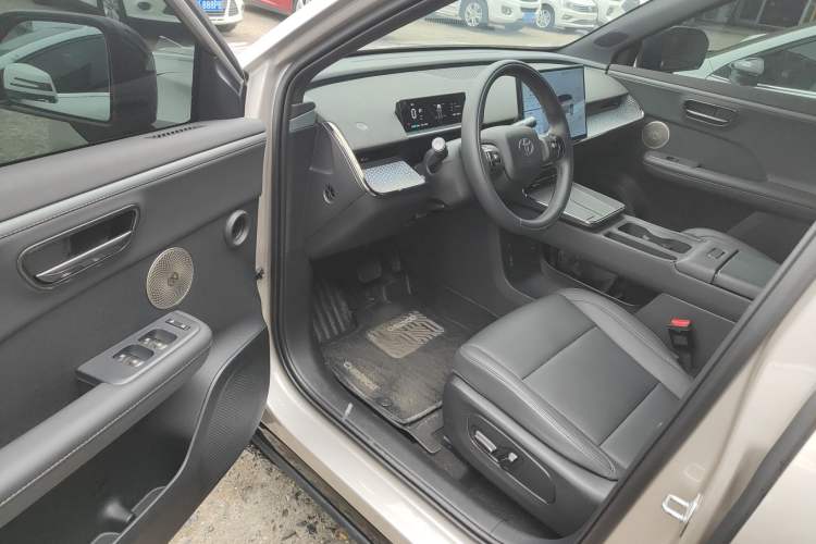 Used Toyota BZ 3X 2025 520 Pro+ LiDAR Edition Driver Seat