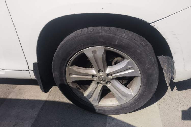 Used Toyota Highlander 2009 2.7L Two-Wheel Drive 7-Seater Supreme Edition
