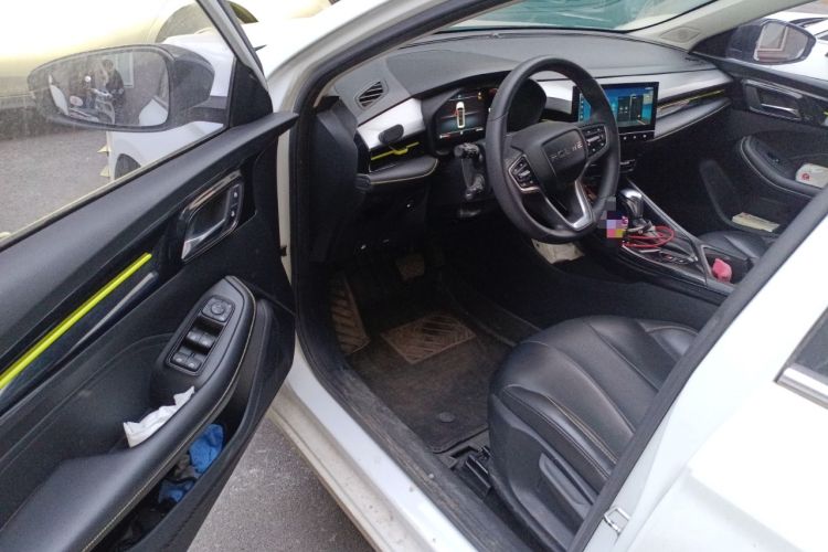 Used Roewe i5 2021 1.5L CVT Diamond Edition
