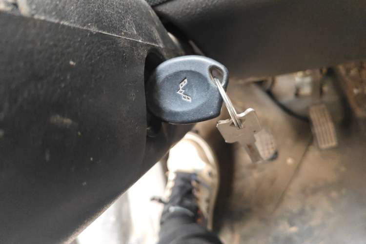 Used Wuling Rongguang 2014 1.2L S Base Model