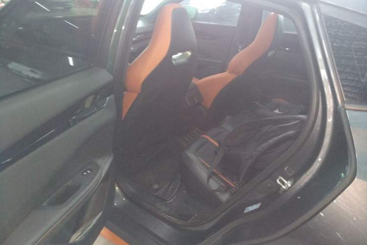 Used Changan UNI-V 2024 1.5T Prestige Sport Edition