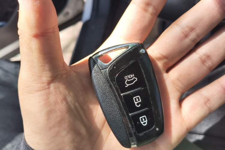 Used Hyundai Santa Fe 2015 2.0T Automatic All-Wheel Drive Smart Version 5 Seats