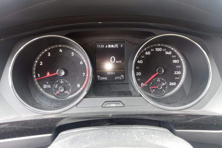 Used Volkswagen Tiguan L 2019 330TSI Automatic Two-Wheel Drive Smart Luxury Version China V Emission Standard
