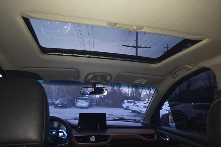 Used Wuling Hongguang S3 2018 1.5L Manual Luxury Model China V Standard
