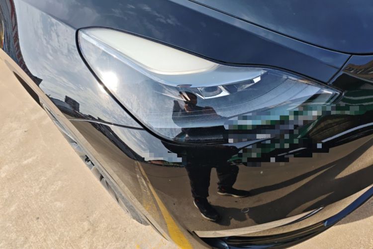 Used Tesla Model Y 2021 Standard Range Rear-Wheel Drive Version Right Front Headlight