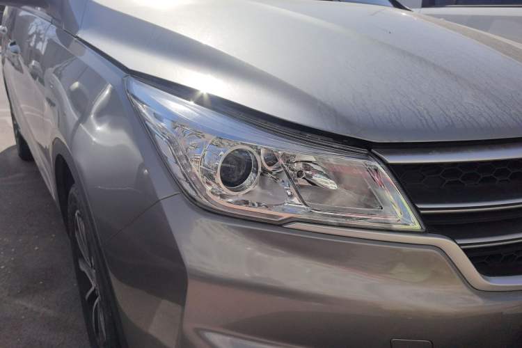 Used Baojun 730 2021 1.5L Manual Fashion Version 7 Seats