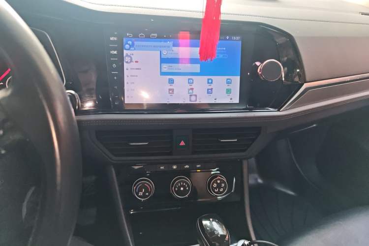 Used Volkswagen Sagitar 2019 280TSI DSG Comfort Version China VI Standard Audio And AC Panel