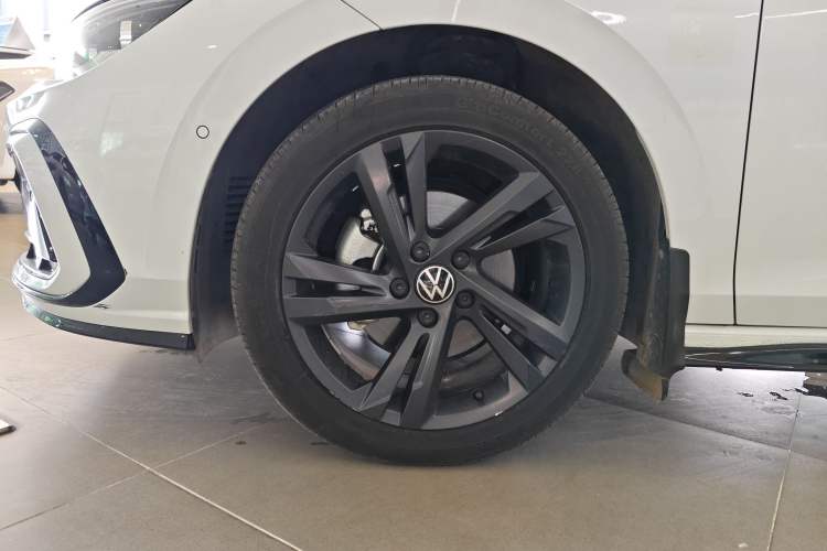 Used Volkswagen Golf 2021 280TSI DSG R-Line
