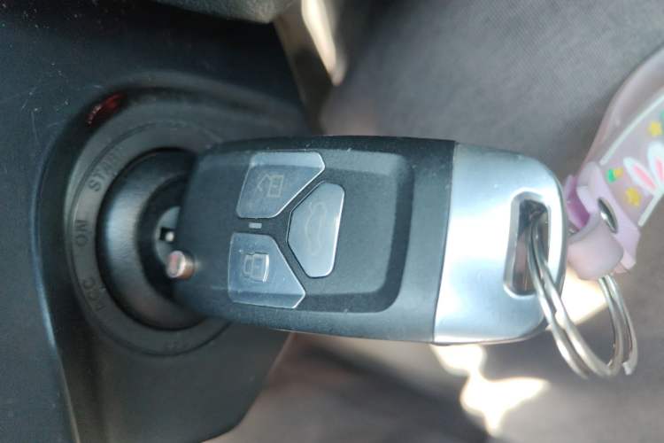 Used Mazda 5 2013 2.0L Automatic Luxury Edition Vehicle Key