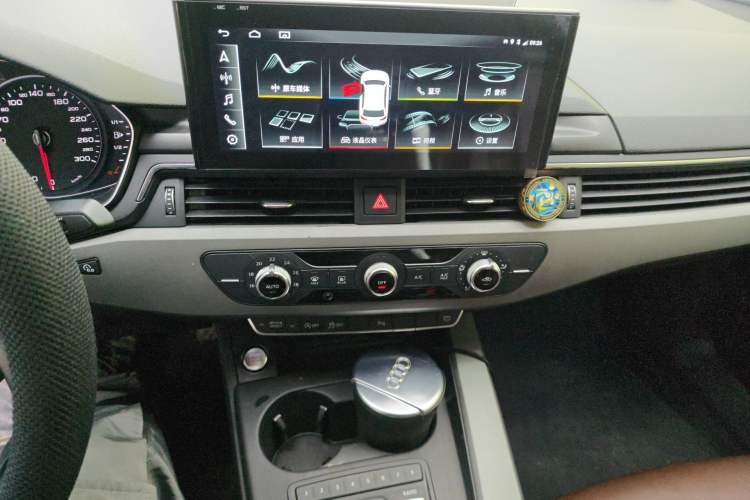 Used Audi A4L 2018 30th Anniversary Edition 40 TFSI Trendy Model
