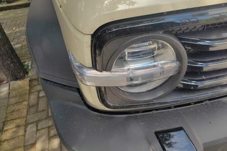 Used Tank 300 2025 2.0T Conqueror Right Front Headlight