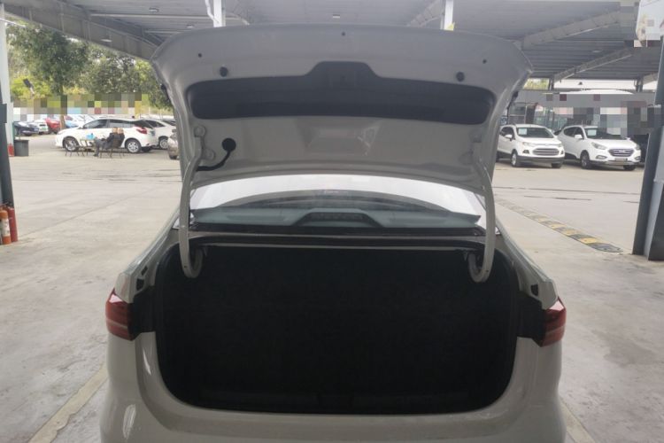 Used Volkswagen Lavida 2026 Pro 300TSI Starry Zhi Yi Edition Trunk