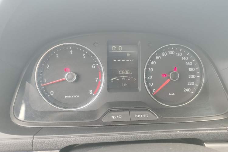 Used Volkswagen Lavida 2013 Restyled Classic 1.6L Manual Comfort Edition