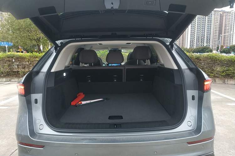 Used Chery Tiggo 9 C-DM 2025 1.5T 106KM Ultra-Comfort Edition 5 Seats Lithium-NMC