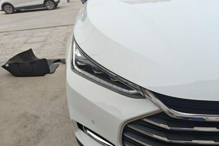 Used BYD Tang 2018 2.0T Automatic Smart Connect Prestige 7-Seater China V Standard