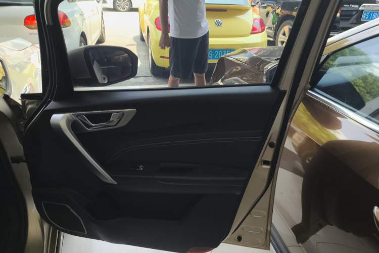 Used Geely Auto Vision X3 2017 1.5L Automatic Luxury Model