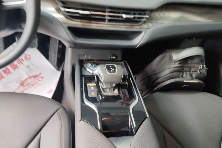 Used Hongqi E-QM5 2023 Revised Version Basic Travel Edition
