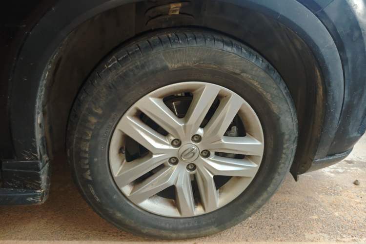 Used GAC Trumpchi GS5 2019 270T Automatic Elite Edition Right Front Wheel Hub