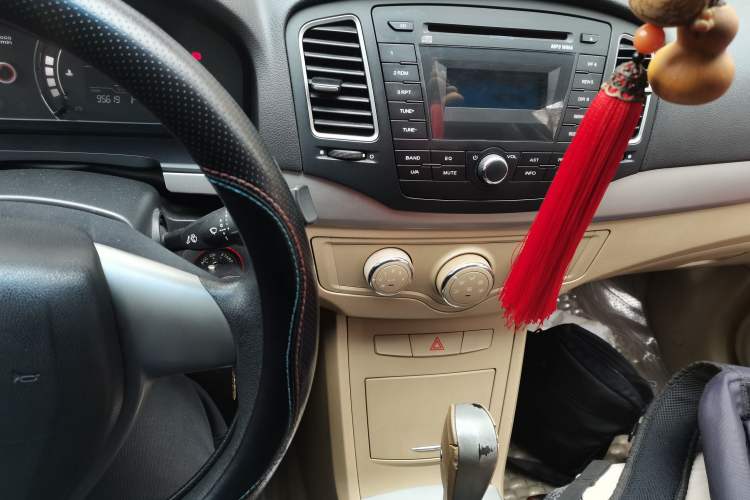 Used Roewe 350 2013 350S 1.5L Automatic Xunda Edition