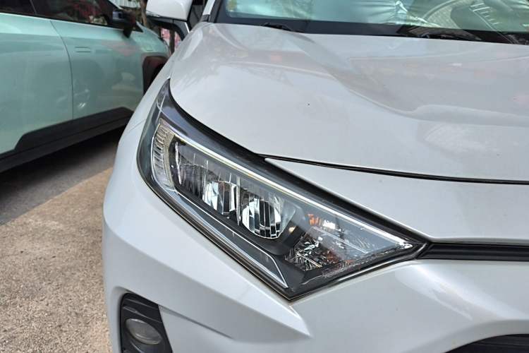 Used Toyota RAV4 2020 2.0L CVT Two-Wheel Drive Fashion Edition