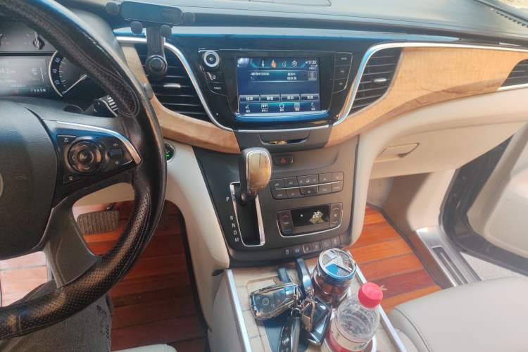 Used Buick GL8 2018 ES 28T Comfort Model China VI Standard
