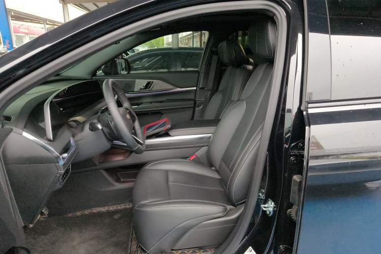 Used Cadillac XT5 2025 2.0T Luxury Version Left Front Seat