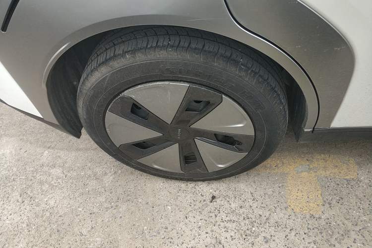 Used AION Y 2023 Plus 510 Enjoy Edition Right Rear Wheel Hub