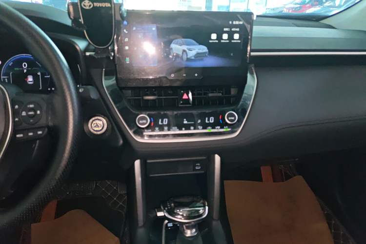 Used Toyota FRONTLANDER 2023 2.0L Smart Electric Hybrid Dual-Engine Leading Edition Audio And AC Panel