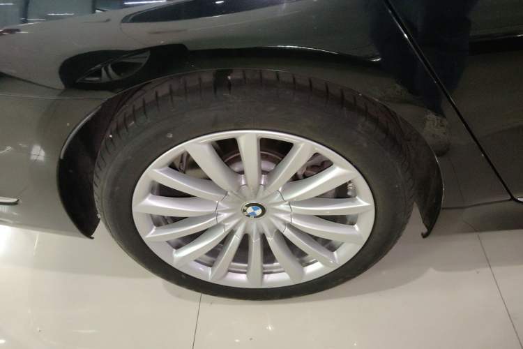 Used BMW 7 Series 2019 Updated 730Li Luxury Package Right Rear Wheel Hub