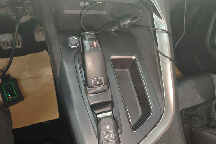 Used Peugeot 5008 2017 350THP 5-Seat Elite Edition