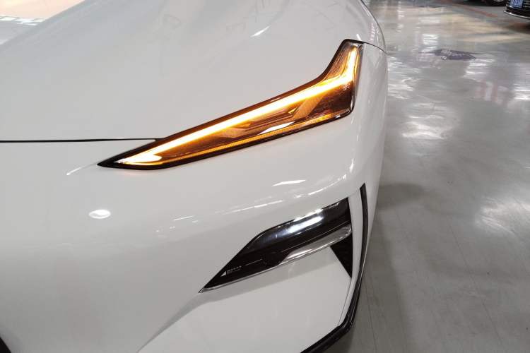 Used Geely Galaxy E8 2025 575 km Intelligent Driving Edition