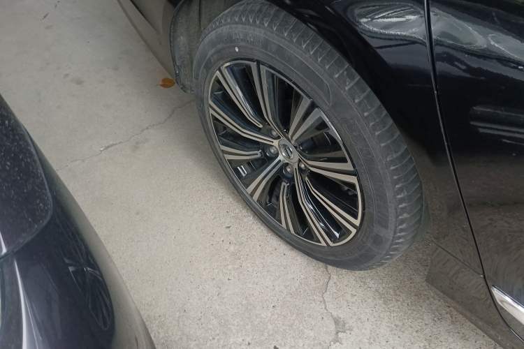 Used Volvo S90 New Energy 2022 T8 eDrive Hybrid Luxury Edition Exterior 5