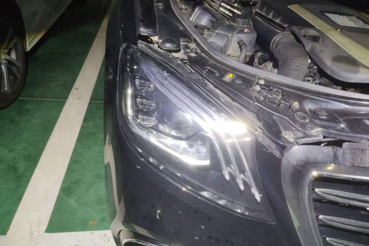 Used Mercedes-Benz S-Class 2012 S 300 L Business Standard Model Right Front Headlight