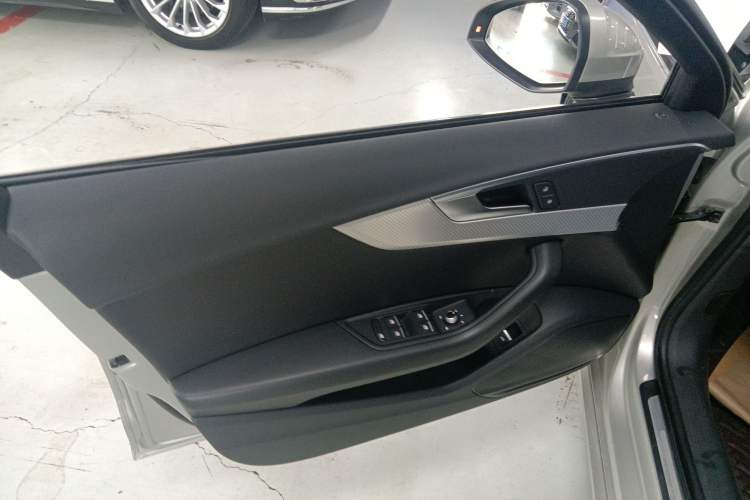 Used Audi A4L 2017 40 TFSI Fashion Model
