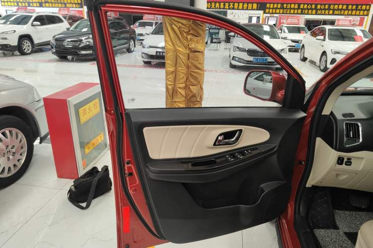 Used FAW Yingzhi G3 2015 1.5L CVT Zhihao Edition
