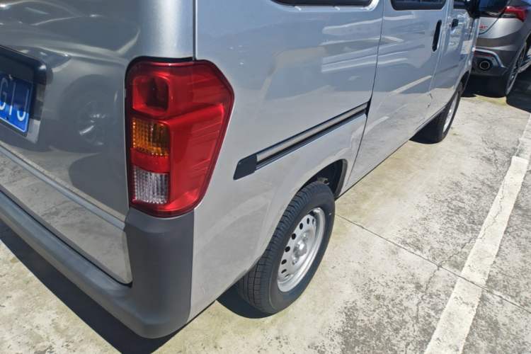 Used Wuling Zhiguang 2023 1.5L Practical Version 5/7 Seats