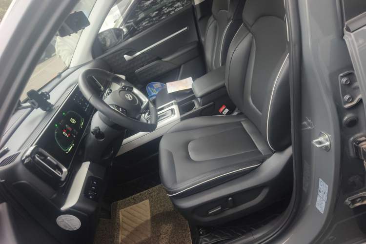 Used Hyundai ix35 2023 Musso 2.0L Prestige LUX Edition