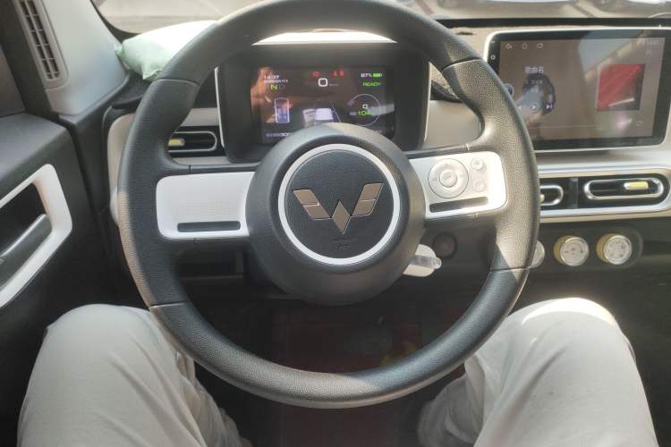 Used Wuling Hongguang MINIEV 2024 3rd Generation 120 km
