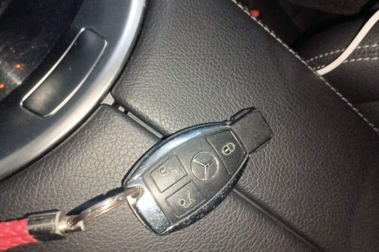 Used Mercedes-Benz GLC Coupe 2017 GLC 200 4MATIC Coupe SUV Interior 1