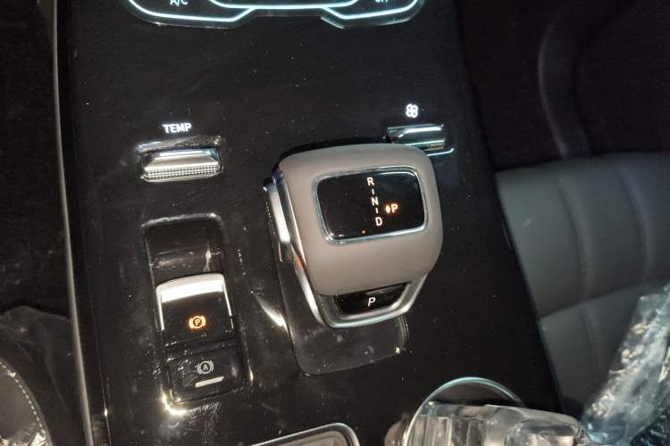 Used FORTHING Xinghai V9 2026 Model, More Enjoyment Series, 200km Comfort Edition