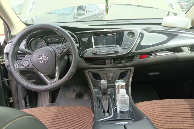 Used Buick Envision 2016 20T Two-Wheel Drive Leading Version Center Console