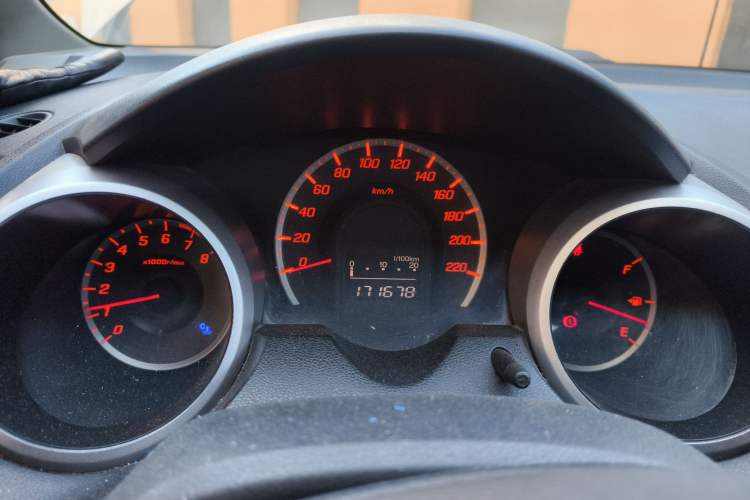 Used Honda Fit 2008 1.3L manual comfort version
