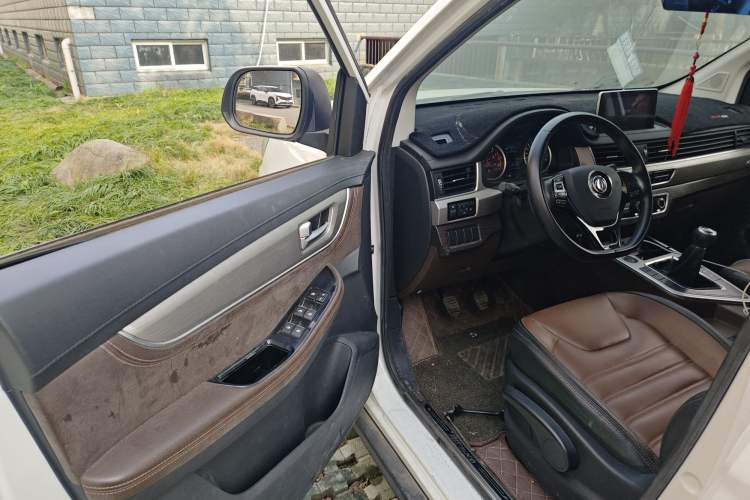 Used FORTHING SX6 2018 1.6L Manual Luxury Model
