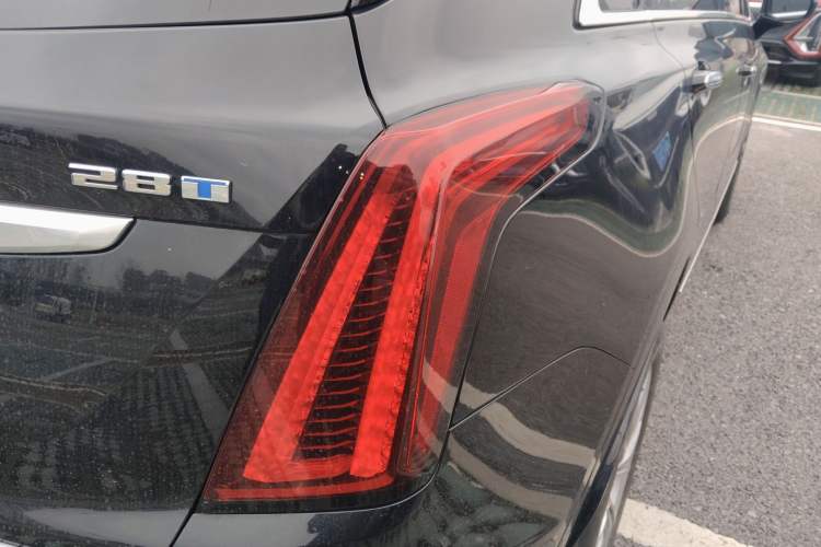 Used Cadillac XT5 2022 2.0T Two-Wheel Drive Luxury Version
