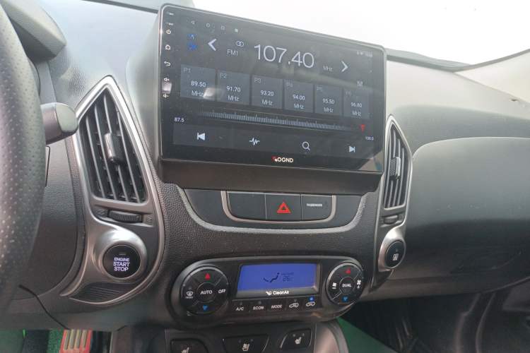 Used Hyundai ix35 2013 2.0L Automatic Two-Wheel Drive Smart GLS China IV Standard Audio And AC Panel