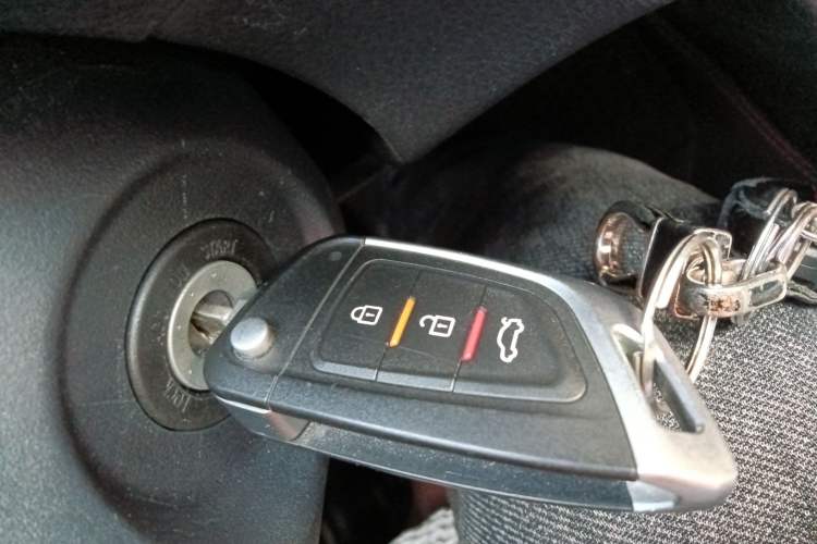 Used Toyota YARiS L Zhi Xuan 2019 1.5E CVT Dynamic Edition China VI compliant