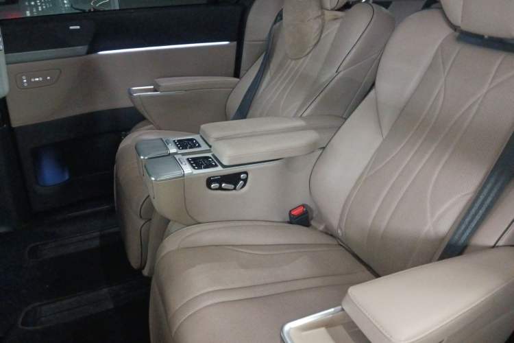 Used XPeng X9 2024 702 Ultra-Long Range Pro
