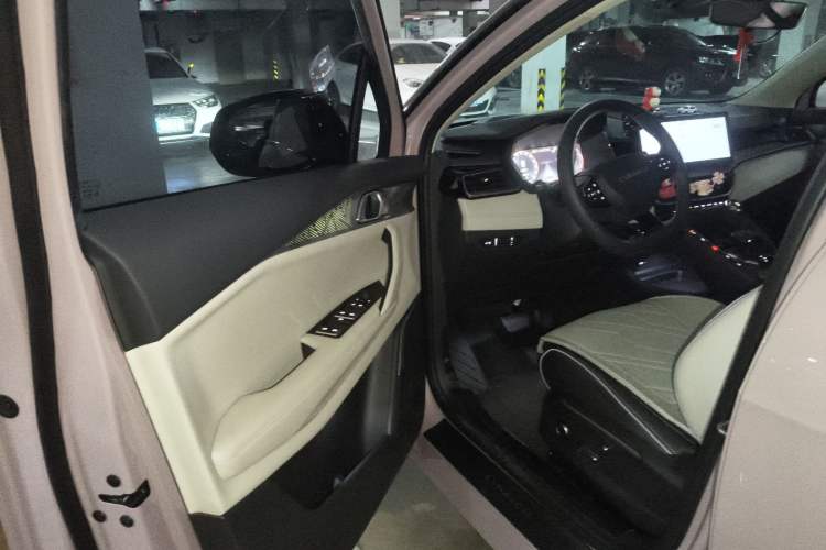 Used Lynk & Co 06 2023 Remix 1.5T Hero